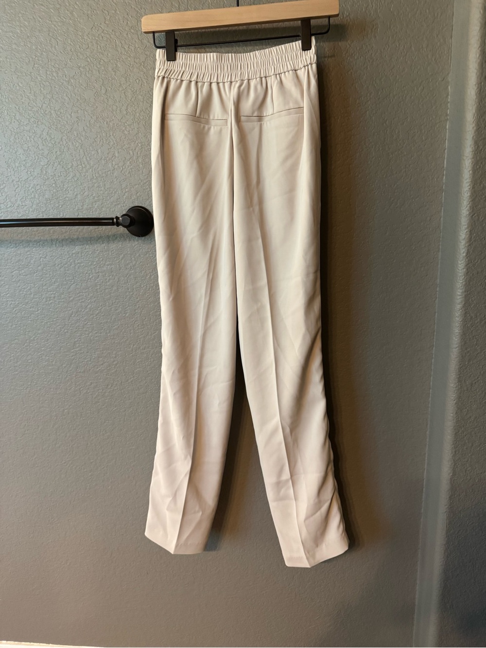 Quince Cream Tailored Stretch Crepe Ankle Pants size 4 NWT - Picture 2 of 10